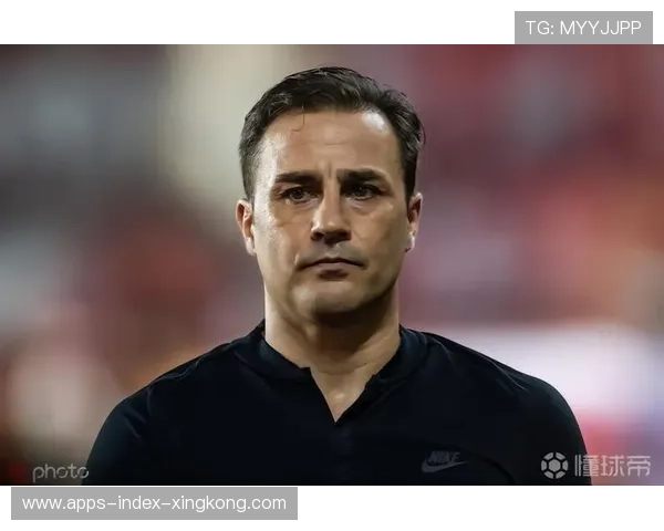 德拉丰特怒怼媒体:国家队绝不会被俱乐部操控 德拉丰特怒怼媒体:国家队绝不会被俱乐部操控