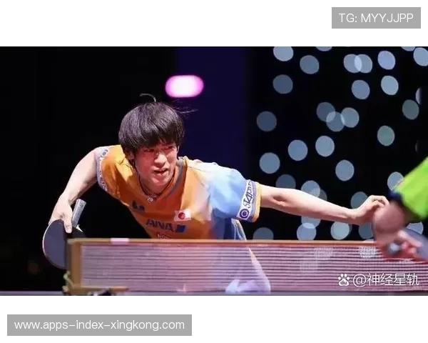 双打组合失误不断,连连摇头 双打组合失误不断,连连摇头