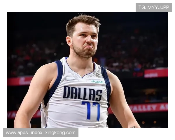 东契奇变向突破轻松取分,独行侠保持掌控 东契奇变向突破轻松取分,独行侠保持掌控