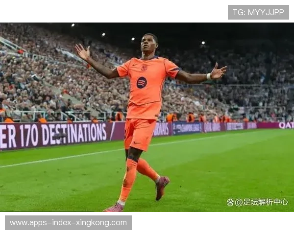 拉什福德补射门前抢点制造胜利