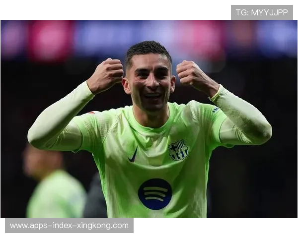 费兰托雷斯内切晃开角度抽射质量超高，足坛新星展现非凡技艺